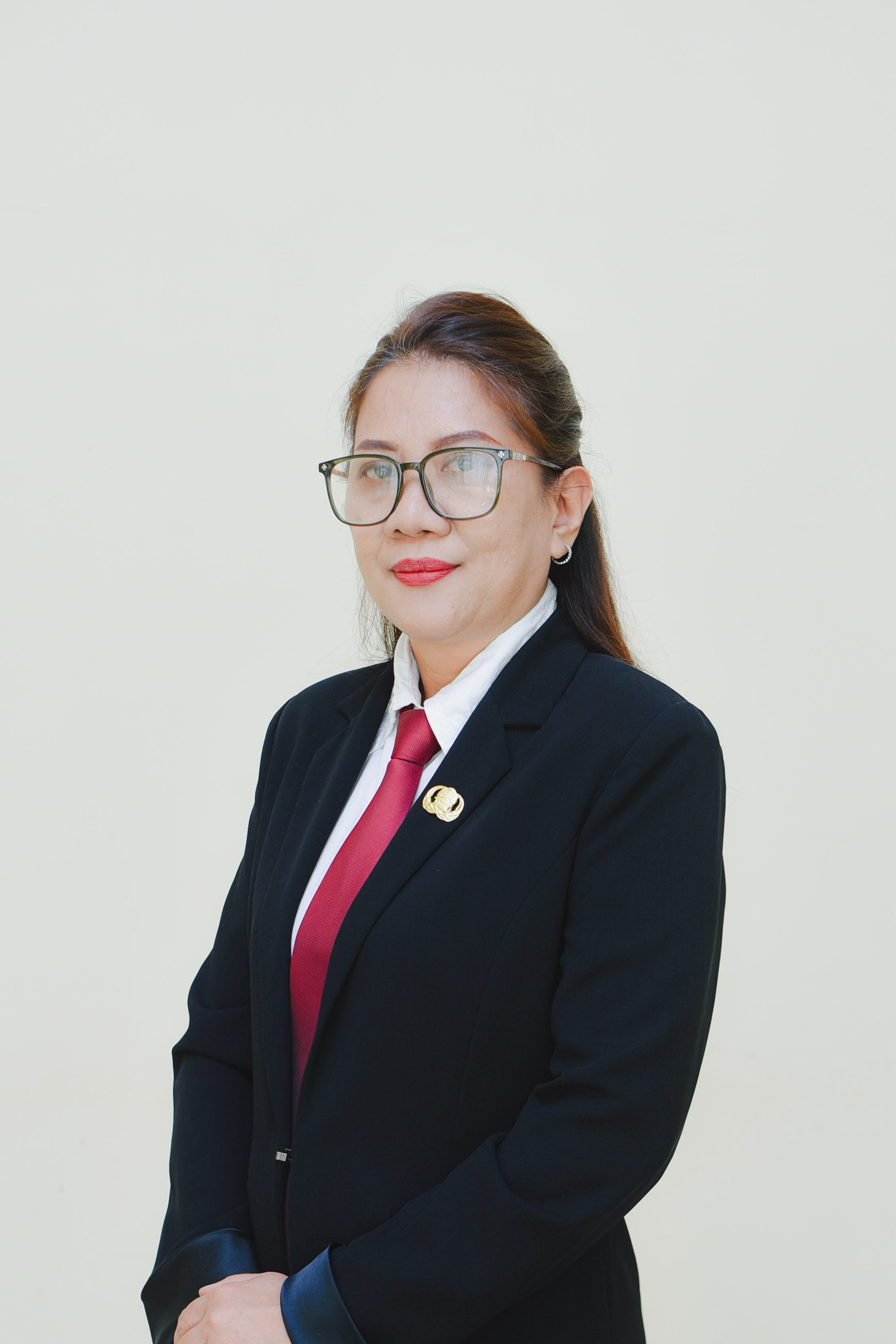 Yunita Estevine Tonta, SH., M.Tr.A.P.